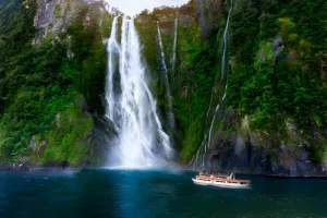 Stirling Falls Image | Milford Sound Cruise Tour | NZeTA Visa